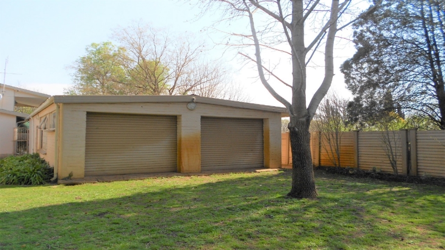 4 Bedroom Property for Sale in Parys Free State